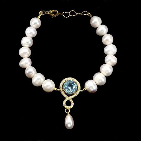 4.45 PEARL BRACELET BLUE TOPAZ 3571958 2.jpg