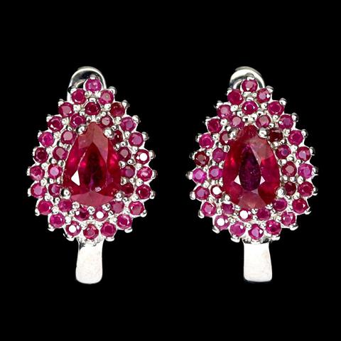 RUBY 3574604 EAR_3.jpg