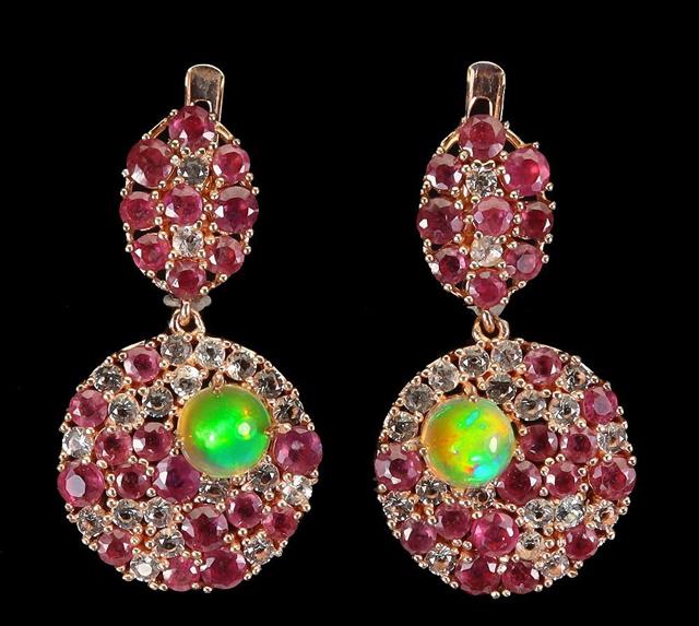 RUBY EAR 3579038 OPAL_2.jpg