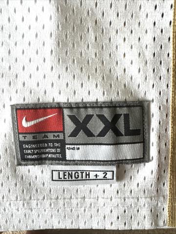LEBRONJERSEY2.jpg