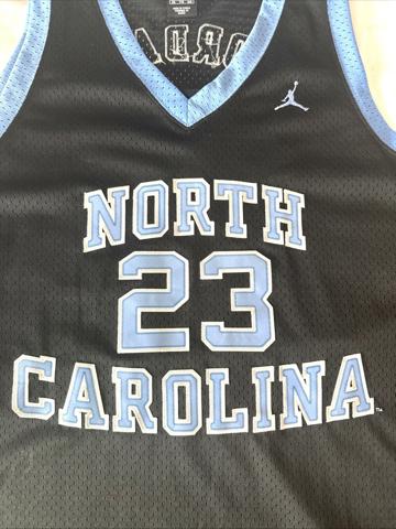 JORDANJERSEYUNC3.jpg