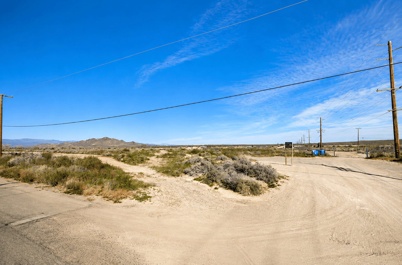 owner financed M1 industrial land Size: 0.25 acres 343-361-05-00-7  Ridgecrest CA