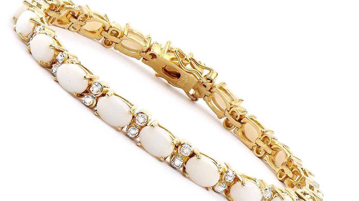 $2,495 Value! 9.15 Cts Natural White Opal Diamond 18KGP Designer Bracelet NEW